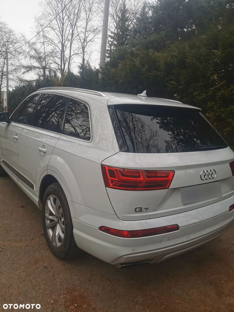 Audi Q7 - 7