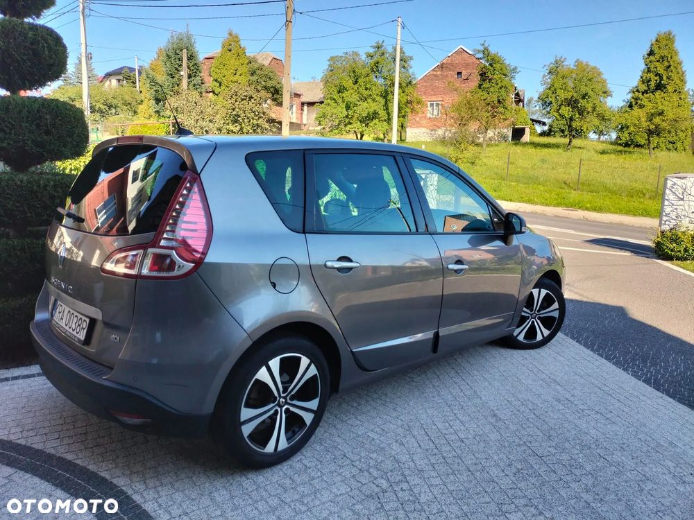 Renault Scenic 1.5dCi TomTom Edition - 11