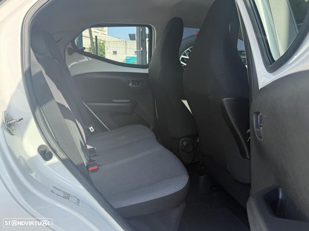 Toyota Aygo 1.0 X-Play+X-Touch - 36