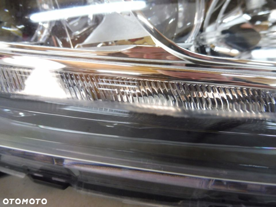 MITSUBISHI OUTLANDER LAMPA PRAWA FULL LED - 2
