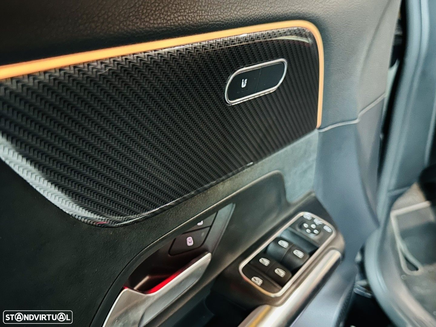 Mercedes-Benz GLA 250 e AMG Line - 31