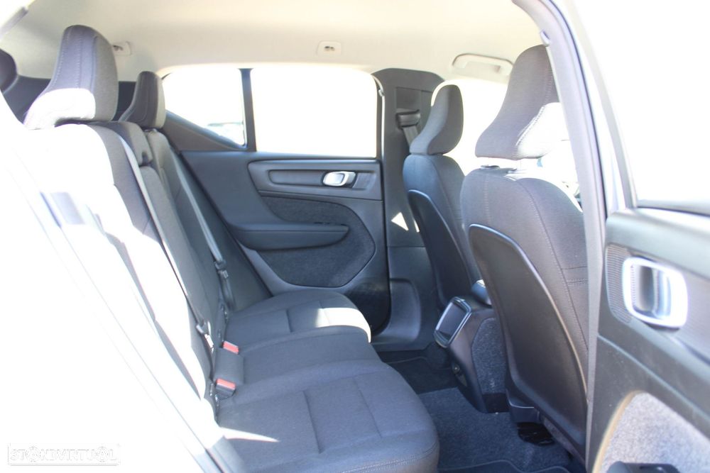 Volvo XC 40 1.5 T2 Momentum Core - 56