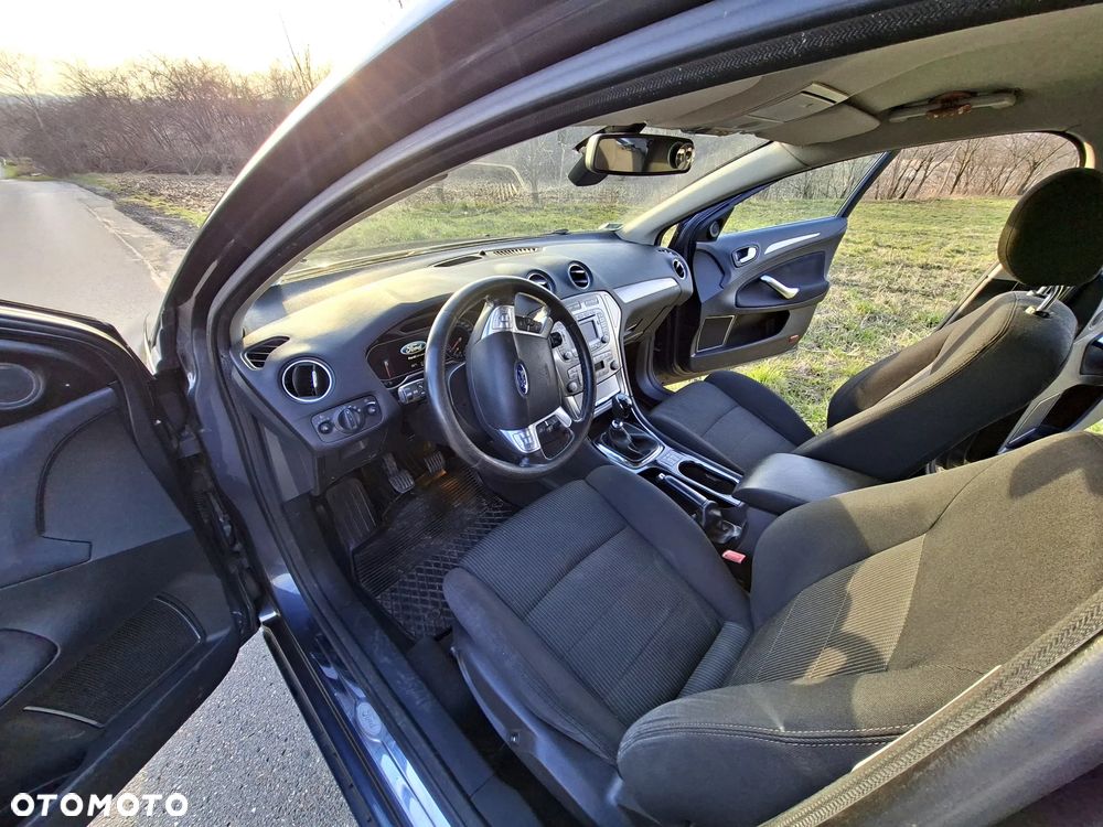 Ford Mondeo 2.0 TDCi Titanium - 15