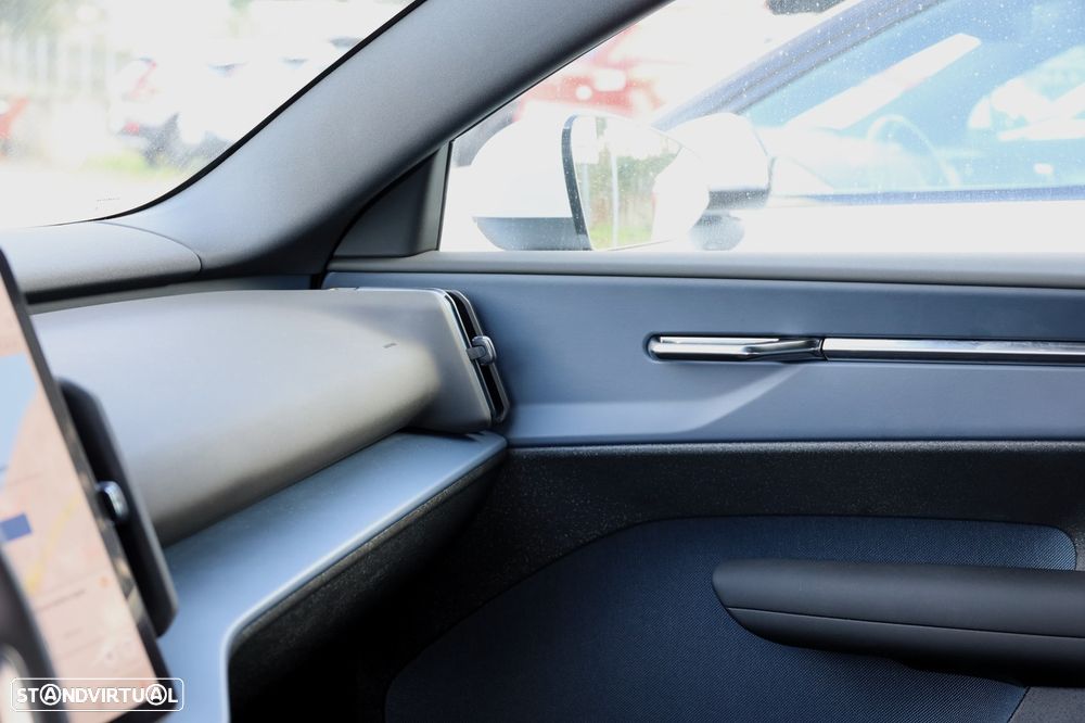 Volvo EX30 69 kWh Single Motor Extended Range Core - 16