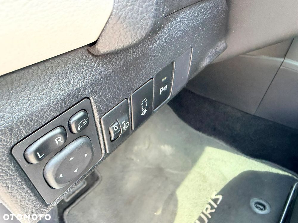 Toyota Auris 1.8 HSD Prestige NAVI - 14