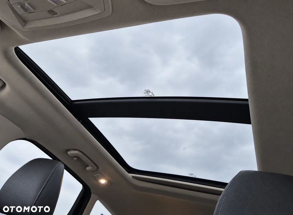 Ford Kuga - 17