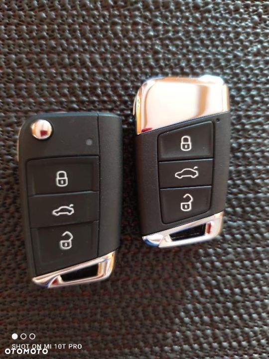 Kluczyk VW Golf 7 Polo Crafter Touran Tiguan Passat B8 Kodowanie Gratis - 1