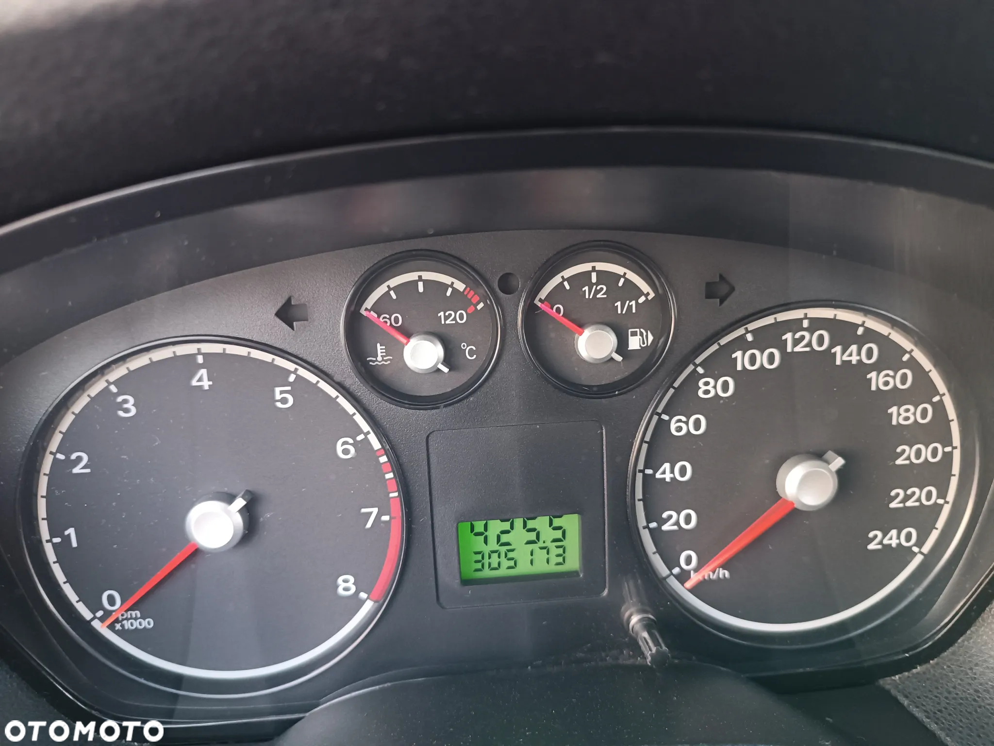 Ford Focus - 12