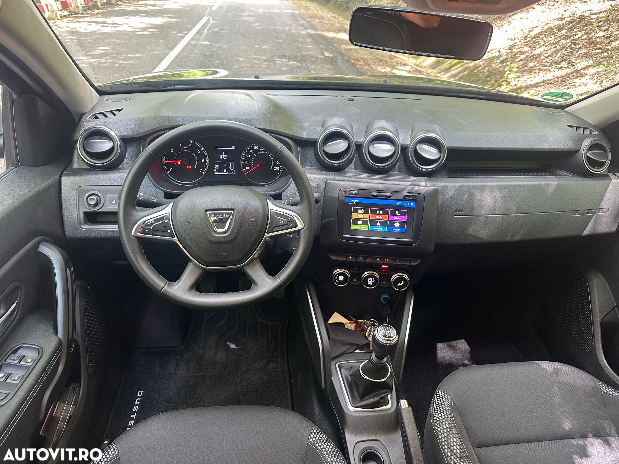 Dacia Duster TCe 130 2WD GPF Prestige - 8