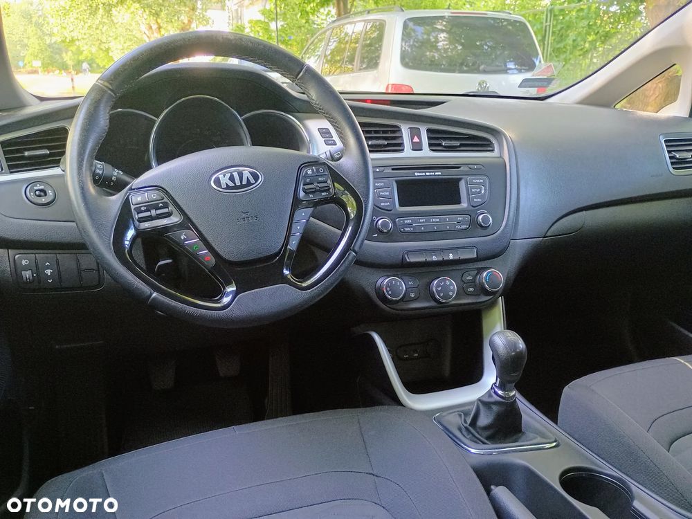 Kia Ceed 1.6 GDI S - 6