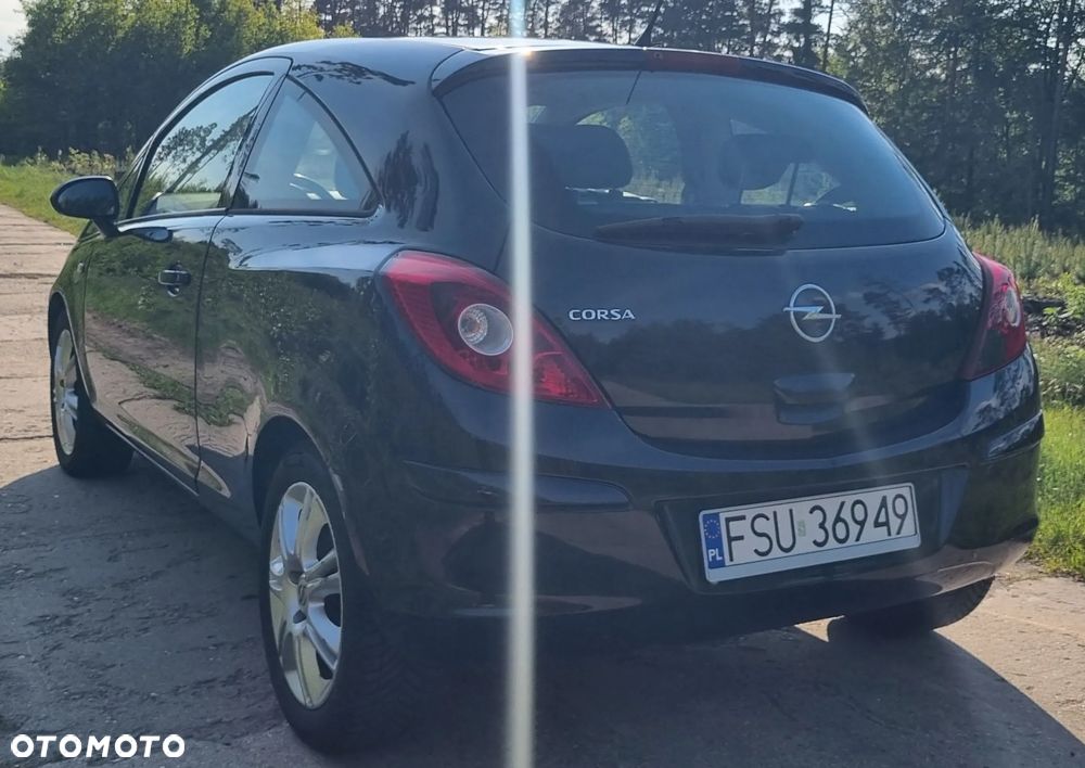 Opel Corsa 1.2 16V Essentia - 5
