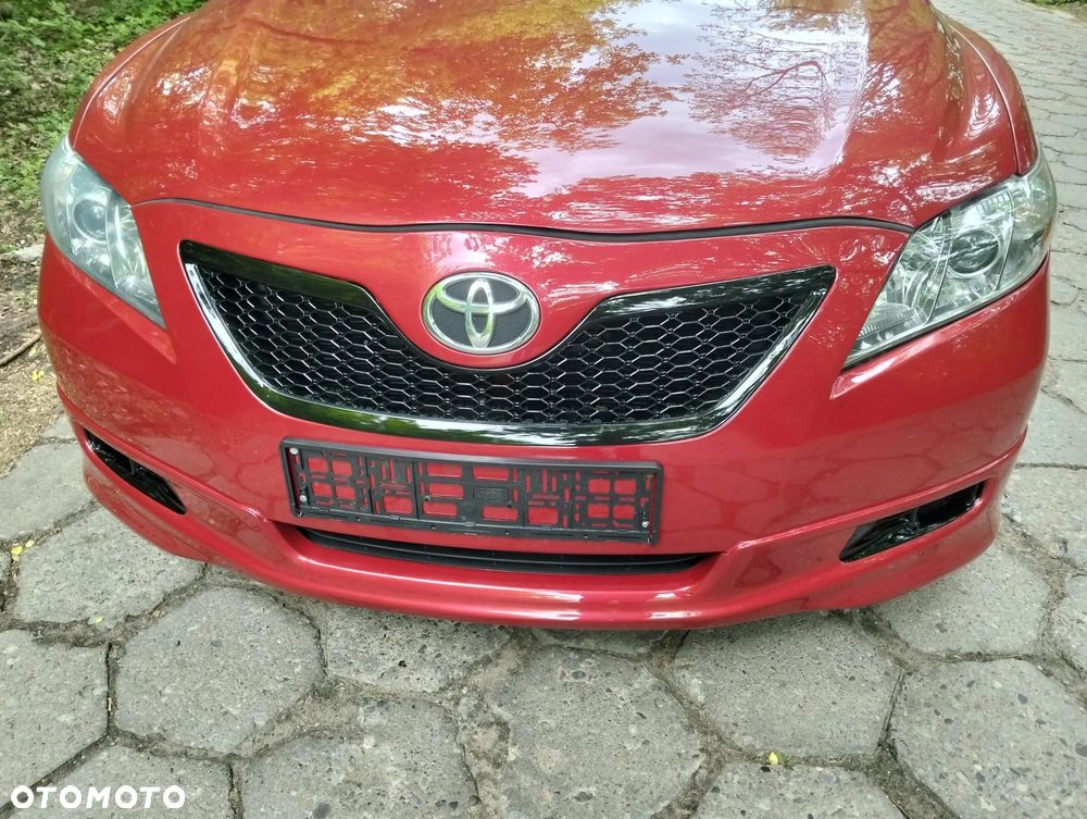 Toyota Camry - 3