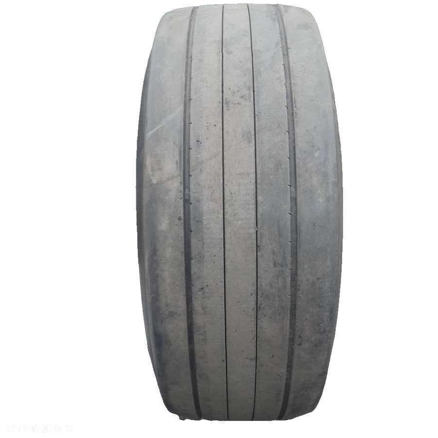 385/65 R22.5 Goodyear Fuelmax T HL TreadMax - 1