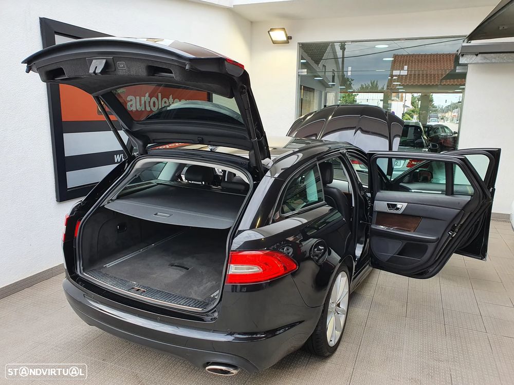 Jaguar XF Sportbrake 2.2 D Premium Luxury - 16