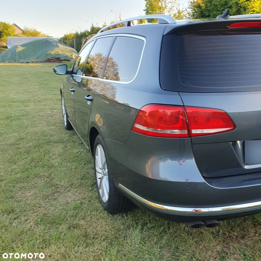Volkswagen Passat 2.0 TDI Highline DSG - 8