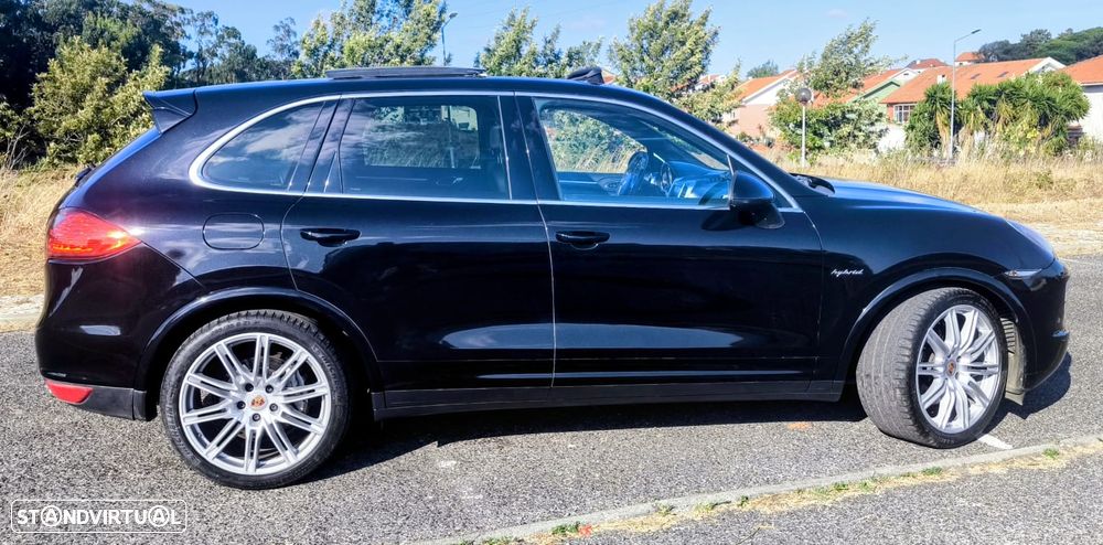 Porsche Cayenne S - 3
