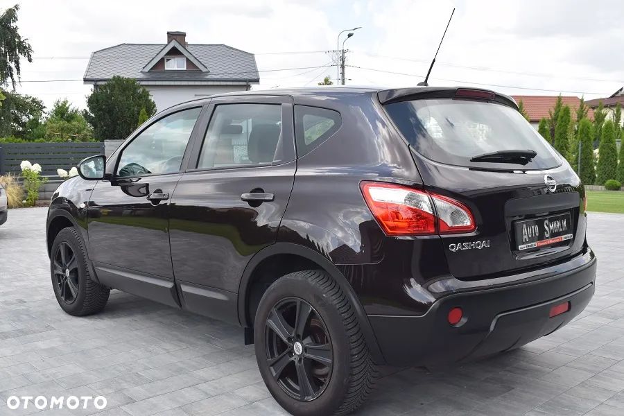 Nissan Qashqai 2.0 visia - 4