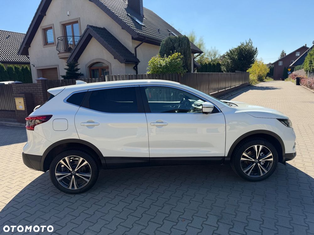 Nissan Qashqai 1.2 DIG-T N-Connecta EU6 - 16