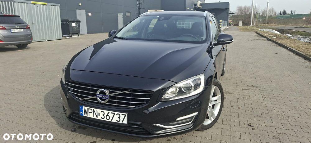 Volvo V60 D6 AWD Plug-in Hybrid Summum - 26