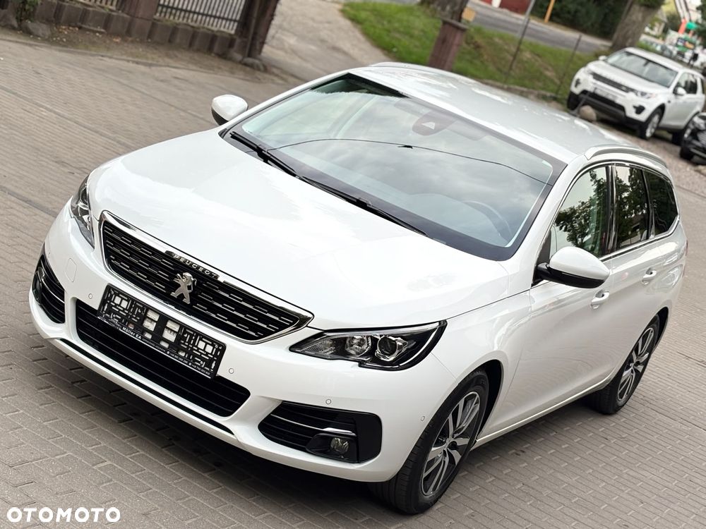 Peugeot 308 1.2 PureTech GPF Allure S&S - 18