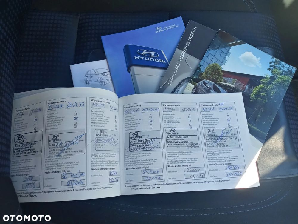 Hyundai ix20 1.6 CRDi UEFA EURO 2012 Edition - 10