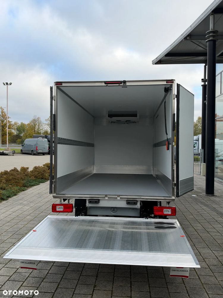 Mercedes-Benz Sprinter - 40