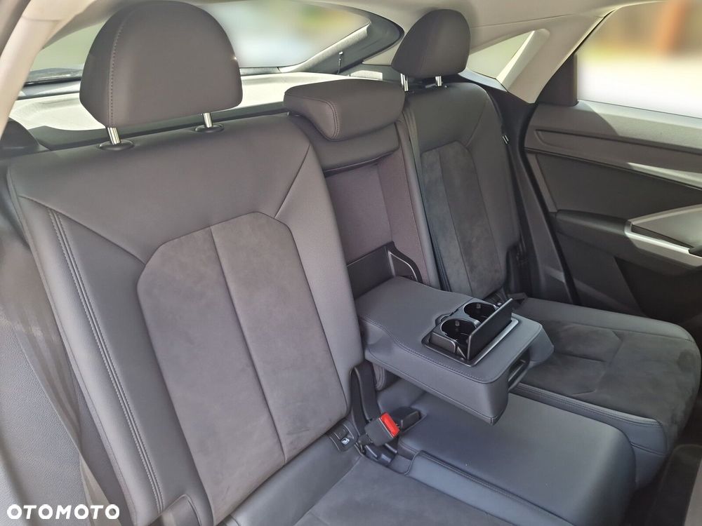 Audi Q3 Sportback - 24