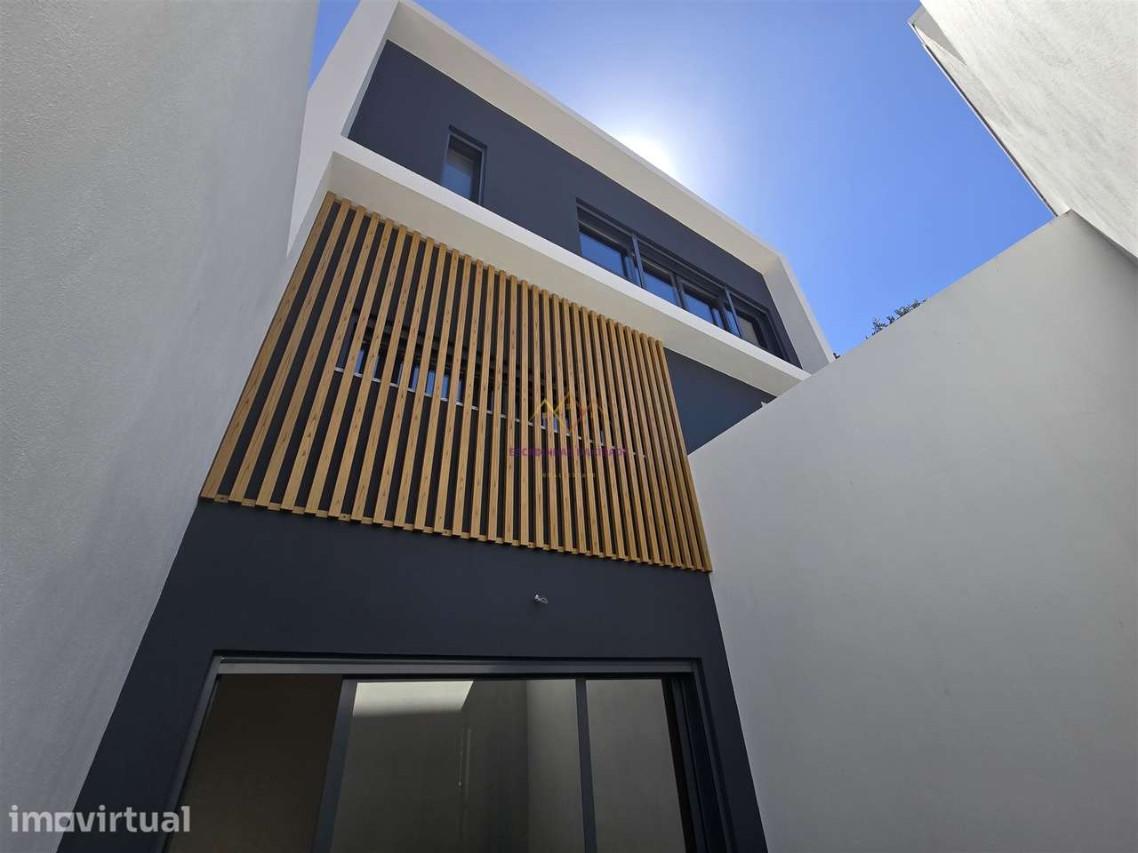 Moradia T5 com piscina e elevador em Loures - Grande imagem: 4/54