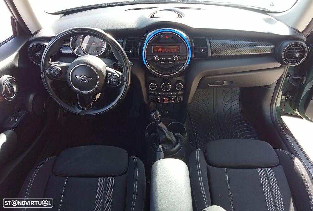 MINI 3 Portas Cooper SD - 13