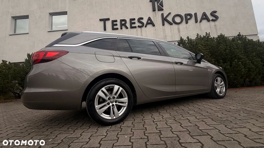 Opel Astra - 34