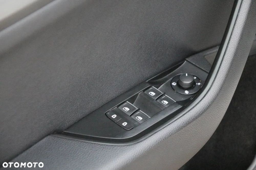 Skoda Superb 2.0 TDI 4x4 DSG Ambition - 26