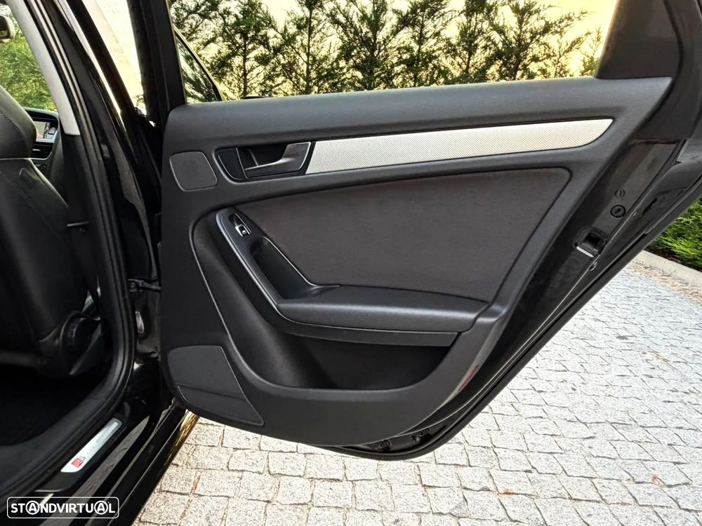 Audi A4 2.0 TDI S-line S tronic - 22