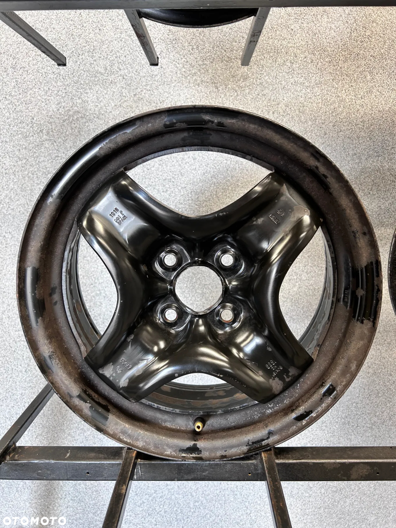 4 FELGI STAL. OPEL CORSA D,E,ADAM 15'' 6J ET39  TPMS - 4