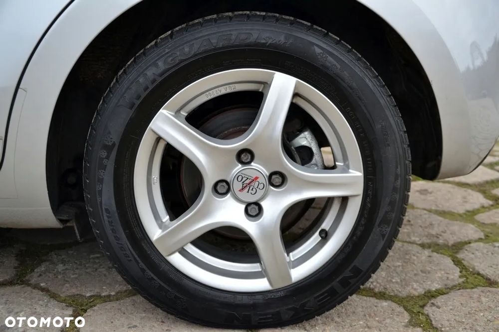 Kia Rio 1.4 Spirit - 37