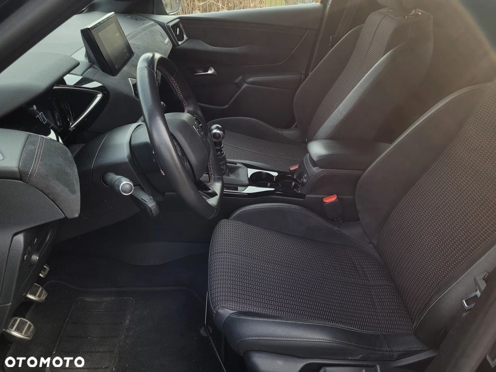 DS Automobiles DS 3 Crossback - 8