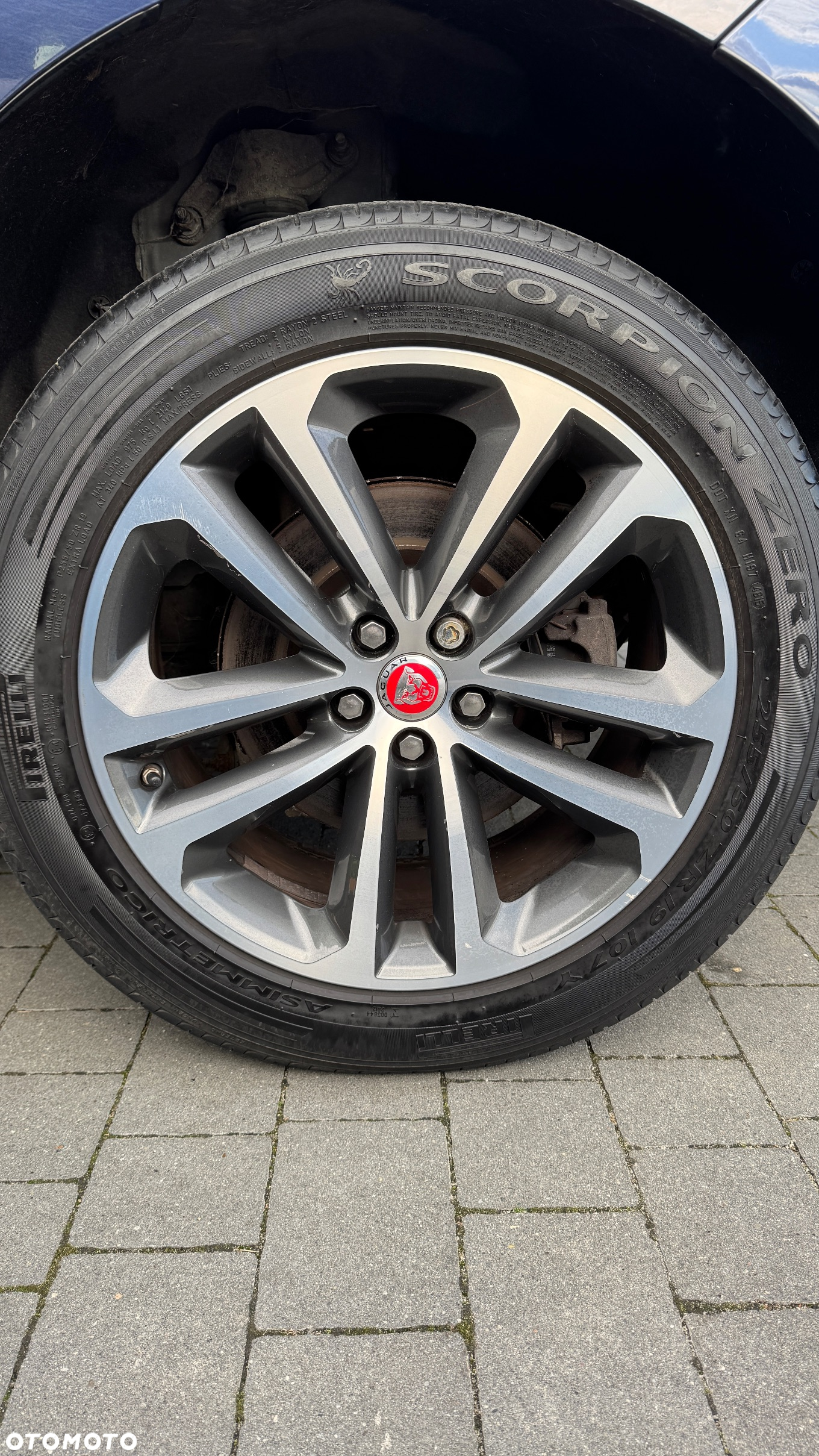 Jaguar F-Pace - 19