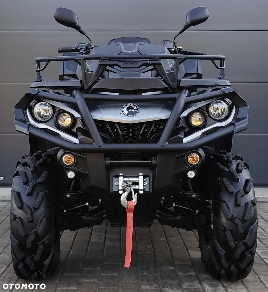 Can-Am Outlander - 2