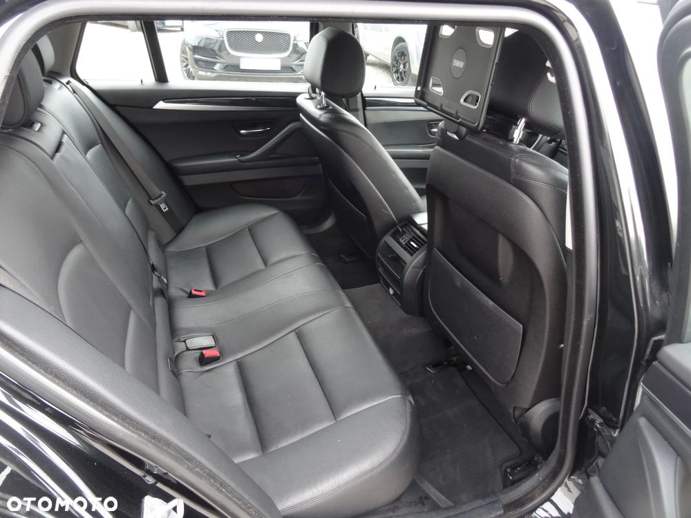 BMW Seria 5 525d xDrive Sport-Aut - 15