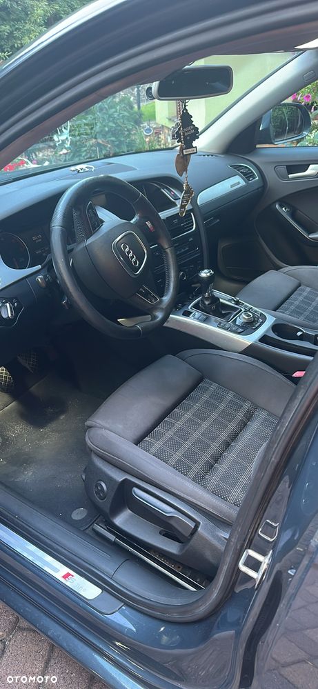 Audi A4 Avant 2.0 TDI Quattro - 11
