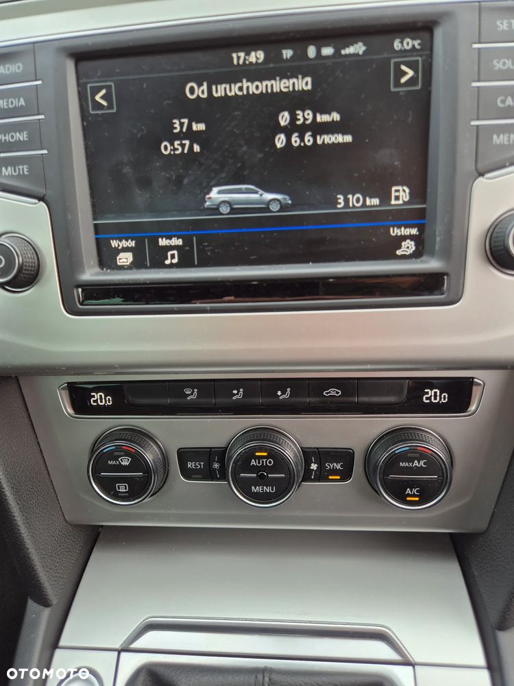 Volkswagen Passat 2.0 TDI (BlueMotion Technology) Highline - 15