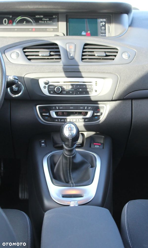 Renault Scenic - 32
