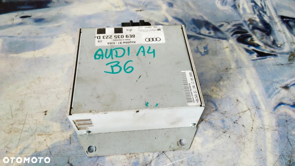 Audi WZMACNIACZ AMPLITUNER 8E9035223 - 1