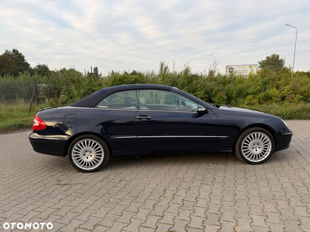 Mercedes-Benz CLK - 11