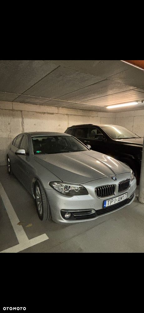 BMW Seria 5 528i xDrive Luxury Line - 17