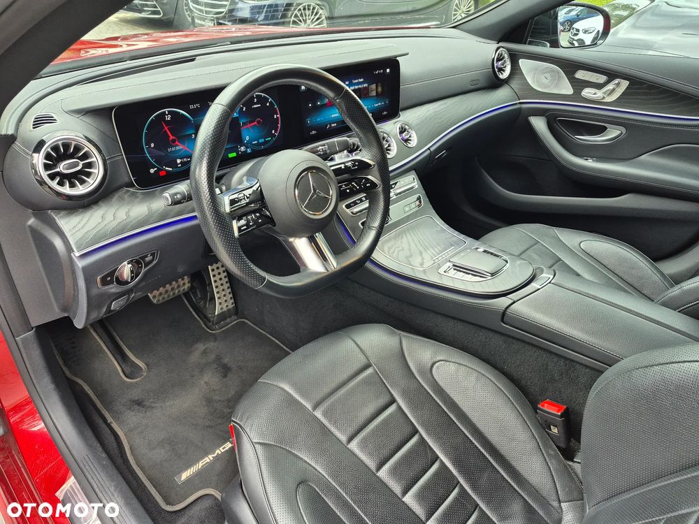 Mercedes-Benz CLS 300 d 4-Matic AMG - 18