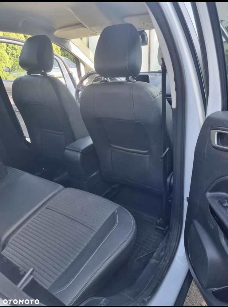 Ford EcoSport 1.5 EcoBlue ST-LINE - 14