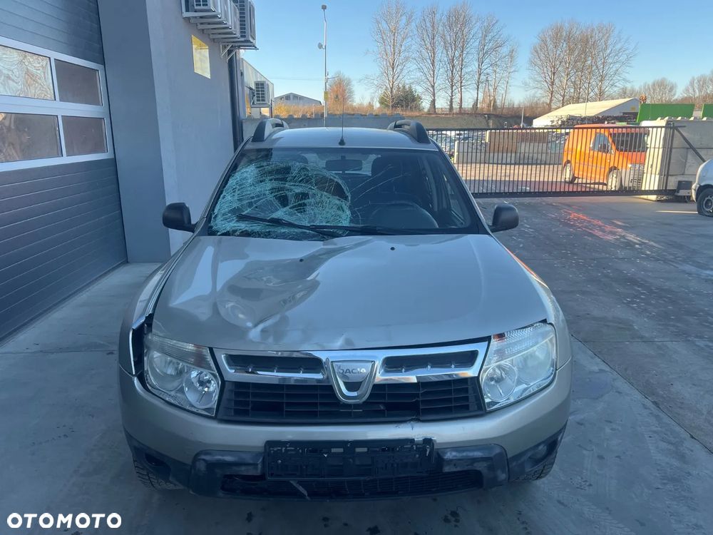 Dacia Duster 1.6 Laureate - 4