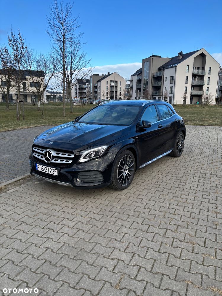 Mercedes-Benz GLA 200 7G-DCT - 1