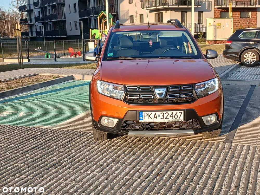 Dacia Sandero Stepway TCe 90 (S&S) Celebration - 2