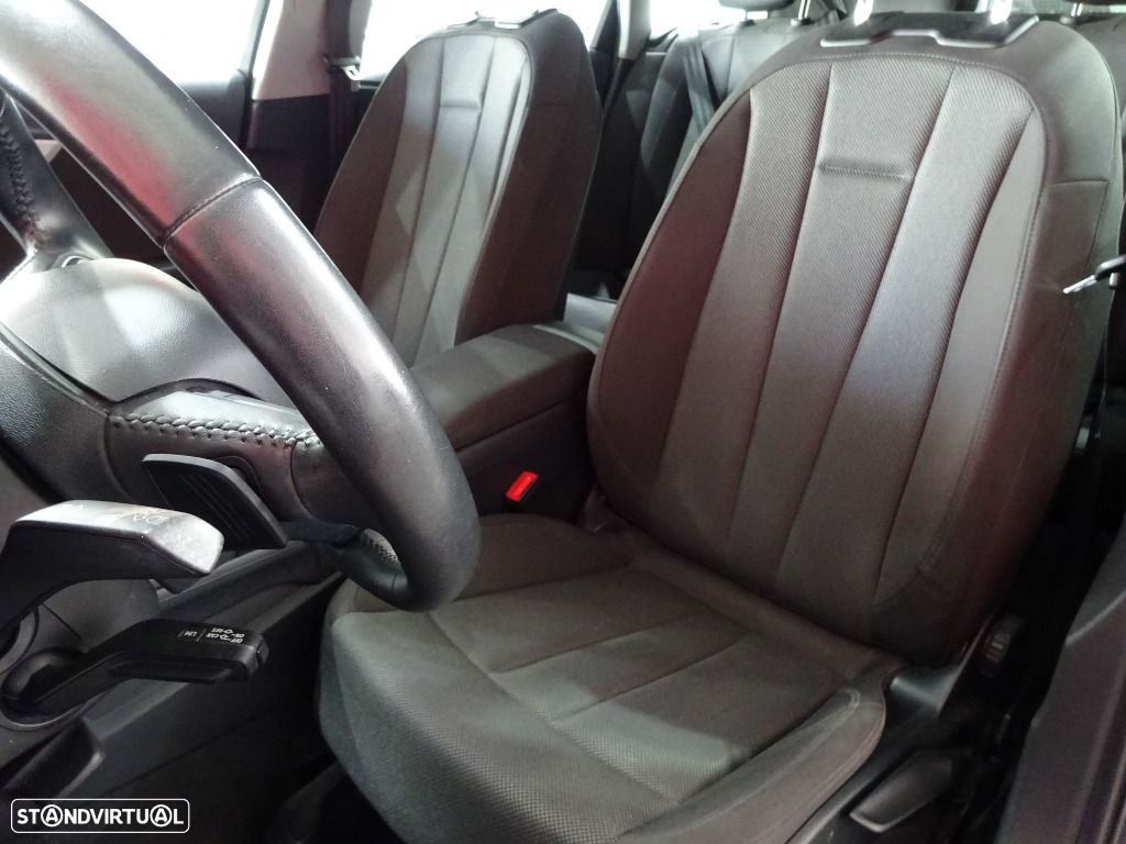 Audi A4 Avant 35 TDI S tronic - 9